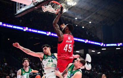 Yunanistan Basketbol Ligi'ndeki olaylı derbide Olympiakos, Panathinaikos'u 101-94 yendi